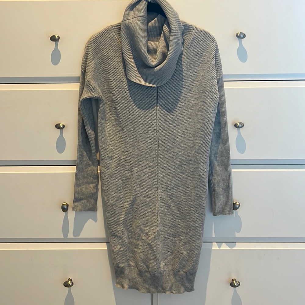 Lulus grey sweater dress in XS! NWT - never worn